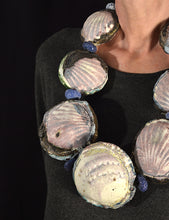 Load image into Gallery viewer, Botti'shelli' Bead necklace