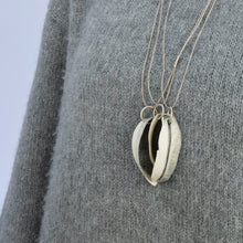 Load image into Gallery viewer, Feather Pendant