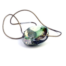 Load image into Gallery viewer, Green Eye Elephant Bead necklace
